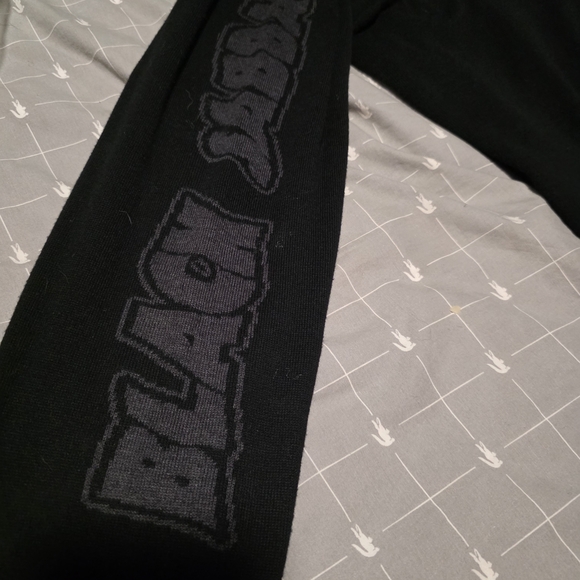 Black Cross Sweatshirt - Picture 5 of 8